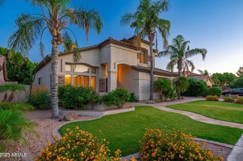 2293 Spruce Dr, Chandler, AZ 85286-6742