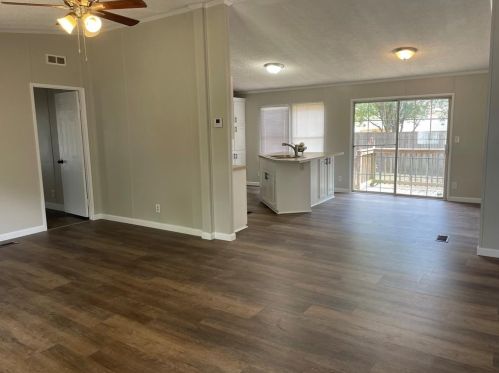 16375 Texas Star Ct, Conroe TX  77302-8043 exterior