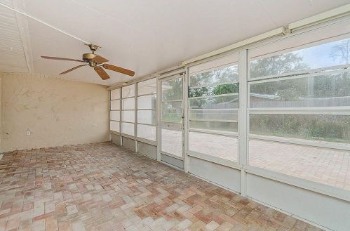 165 Patty Ann Blvd, Palm Harbor FL  34683-5045 exterior