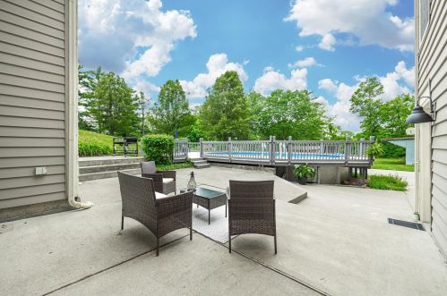 21 Buckeye Blvd, Pataskala OH  43062-8465 exterior