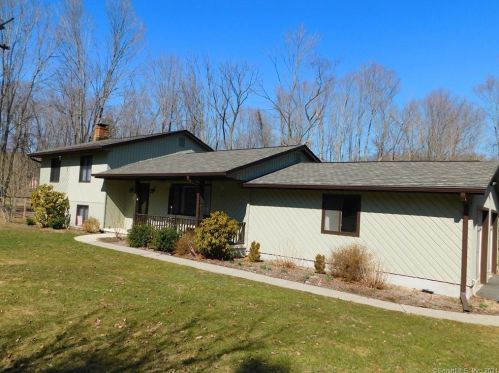 3 Fox Tail Ln, Brookfield Center CT  06804-3705 exterior