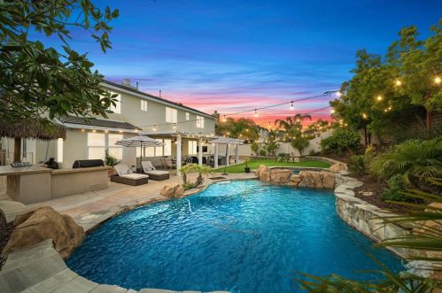 35696 Poplar Crest Rd, Wildomar, CA 92595-7100