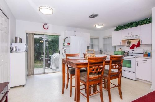 12344 Lakeview Dr, Dade City FL  33525-8191 exterior