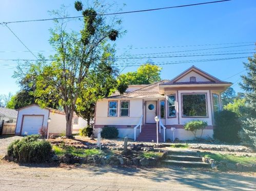 103 Tunis St, Lakeport CA  95453-4605 exterior