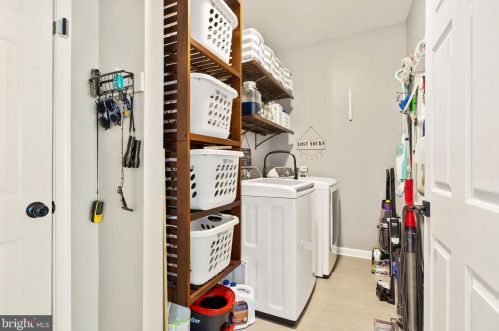 12020 Morningstar Pl, Lovettsville VA  20180-1925 exterior