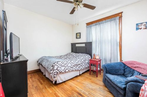 2010 Howell St, Covington KY 41014-1125 exterior