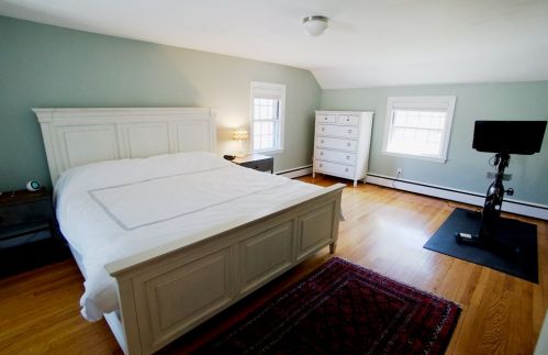 11 Swampscott Ave, Swampscott, MA 01907-2944