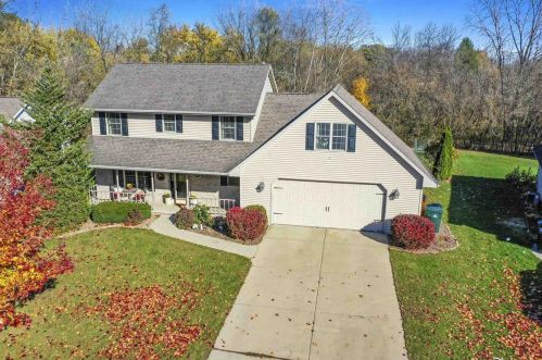 2922 Copper Mountain Ct, Green Bay WI  54313-3207 exterior