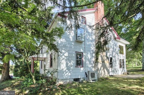 1471 Fishing Creek Valley Rd, Harrisburg, PA 17112-9277