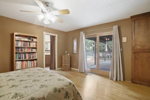 529 Cheri Ct, Ripon CA  95366-2805 exterior