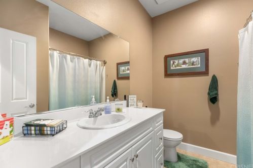 1724 Milling St, Lancaster CA exterior