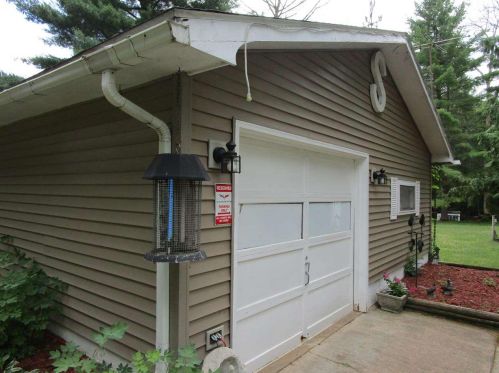 2104 Sauk St, Friendship, WI 53934-9643