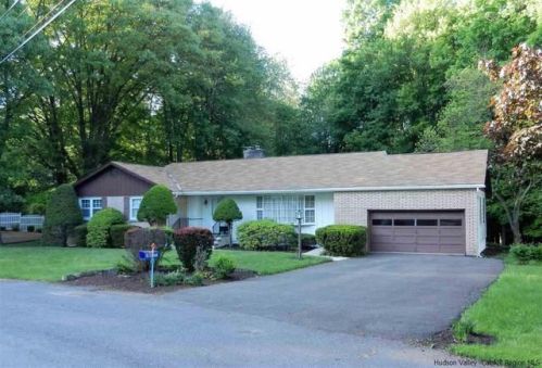 114 Saint George Ct, Hurley, NY 12443-5227