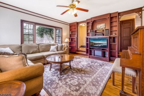 18 Dennis Rd, Lafayette NJ  07848-3153 exterior