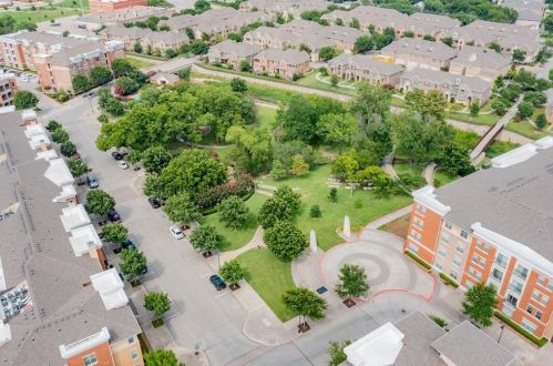 644 Greenville Ave, Richardson TX  75081-4111 exterior