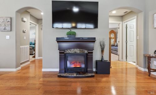 720 Livingston Pl, Rio Vista CA  94571-5116 exterior