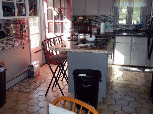 19 Carver Rd, Plymouth, MA 02360-4652