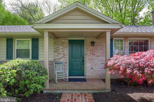 1608 Silver Spring Rd, Landisville, PA 17538-1015