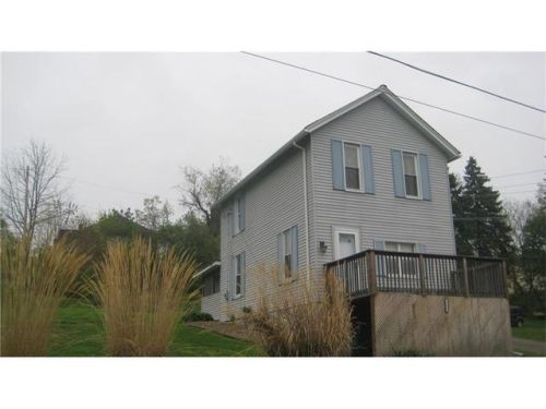 1125 Ellsworth Ave, Jeannette, PA 15644-1531
