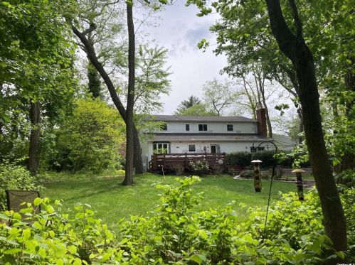 37 Kivy St, Huntington Station NY  11746-2044 exterior