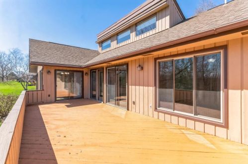 609 Orchard Ridge Rd, Dodgeville WI  53533-2002 exterior