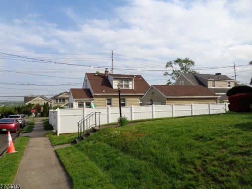53 Minnisink Rd, Paterson, NJ 07512-1945