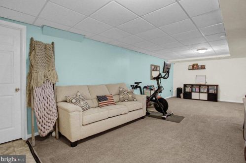 1024 Kercher Ave, Dauberville PA  19533-9389 exterior