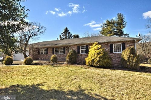 29 Walnel Dr, Limerick, PA 19468-1122
