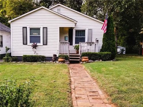 226 Maple St, Statesville, NC 28677-5214