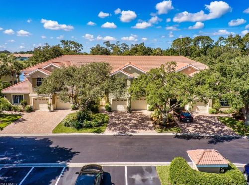 2272 Ashton Oaks Ln, Naples, FL 34109-1474