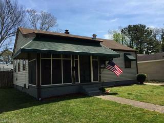 2726 Keller Ave, Norfolk VA  23509-2427 exterior