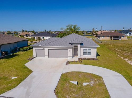 214 11th Ter, Cape Coral, FL 33990-2004