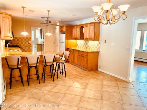 450 Sylvan Dr, Bricktown, NJ 08723-5636