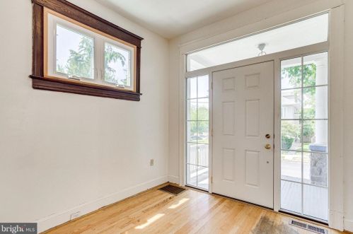 1220 Delafield Pl, Washington, DC 20011-4418