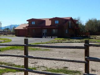 1830 Hays St, Pahrump, NV 89060-3669
