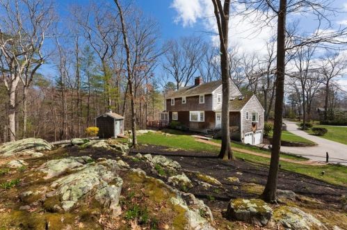 56 Forest Ave, Cohasset, MA 02025-1334