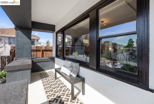 720 21 St, Oakland CA 94606-2014 exterior