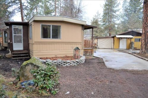 60943 Flint Ln, Bend, OR 97702-9034