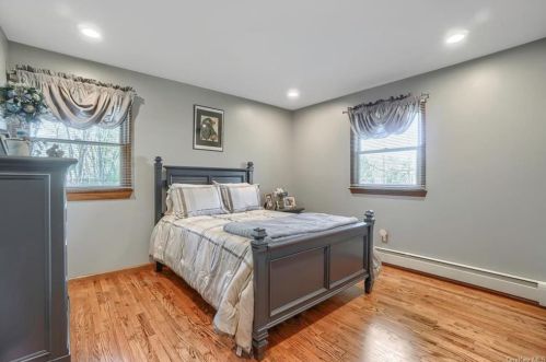 1532 Route 208, Washingtonville NY  10992-1916 exterior