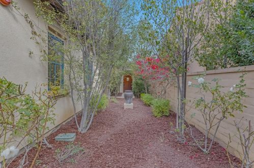 8111 Lazy River Rd, San Diego, CA 92127-7013