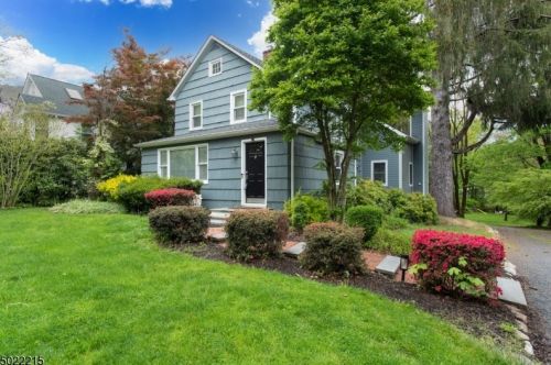 24 Washington Ave, Bernardsville, NJ 07924-2529