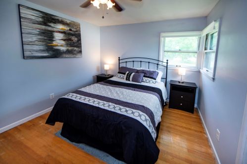 5338 Mulberry Dr, Greendale WI 53129-1426 exterior