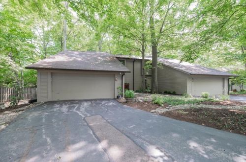 42 Big Oak Ln, Milford, OH 45150-1482