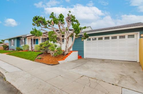 1912 Capistrano St, San Diego, CA 92106-1707