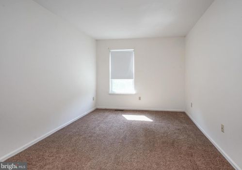 206 Steeplechase Ct, West Deptford NJ  08096-6804 exterior