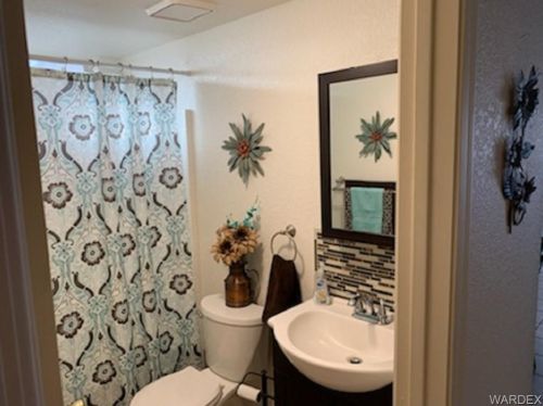 2302 Parkside Dr, Mohave Valley AZ  86440-8910 exterior