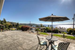 12144 Marine View Dr, Seattle, WA 98146-2450