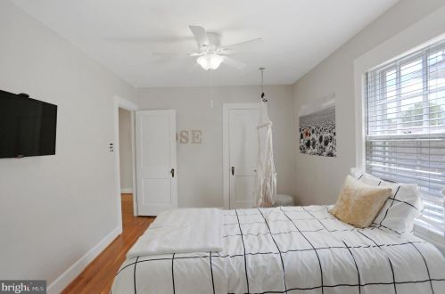 204 Forney Ave, Hanover PA  17331-2919 exterior