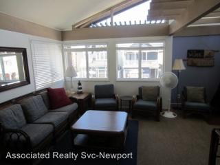 112 31st St, Newport Beach CA  92663-3084 exterior