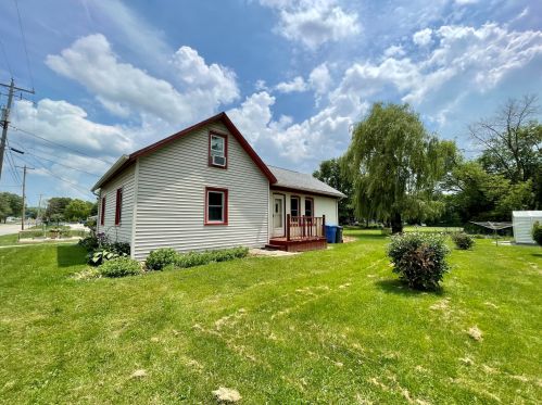 127 Spaulding St, Watertown, WI 53098-1803